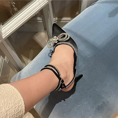Royal Glam™ – Tacones con pedrería de lujo